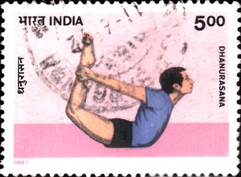 धनुरासन : Bow pose