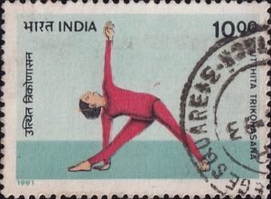 उत्थित त्रिकोणासन : Extended Triangle pose